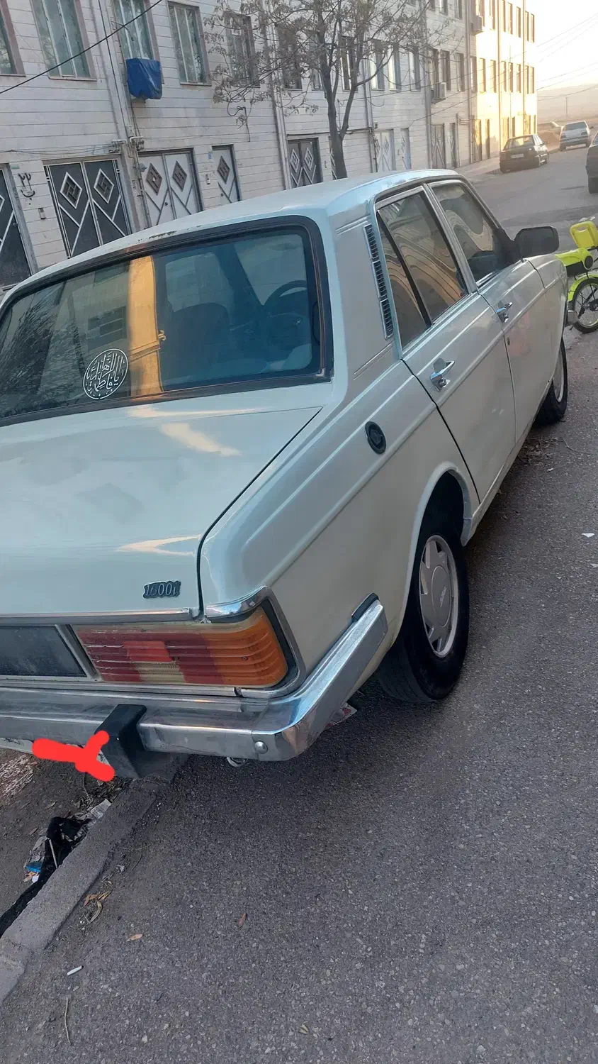 پیکان|خودرو سواری و وانت|بوئین زهرا, |دیوار