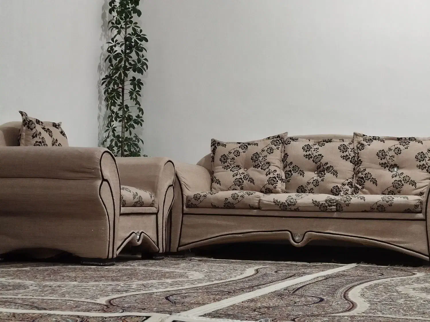 مبل 7 نفره در حد نو|مبلمان خانگی و میز عسلی|جوانرود, |دیوار