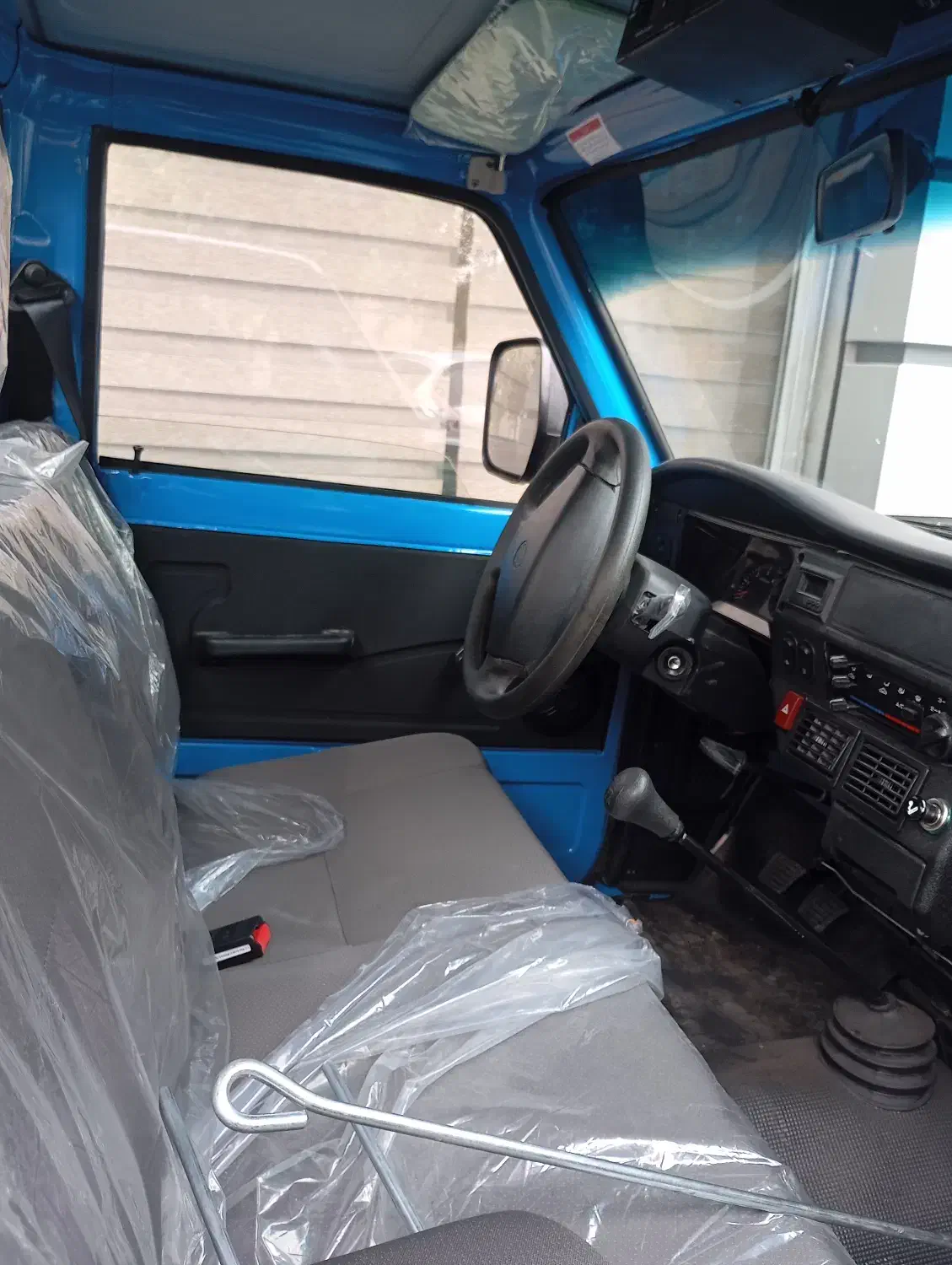 وانت نیسان دوگانه سوز آپشنال صفر خشک کولردار 404|خودرو سواری و وانت|تهران, اسکندری|دیوار