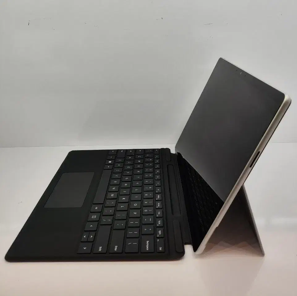 تبلت مایکروسافت Surface Pro 9 اوپن باکس با جعبه|رایانه همراه|شیراز, عفیف‌آباد|دیوار