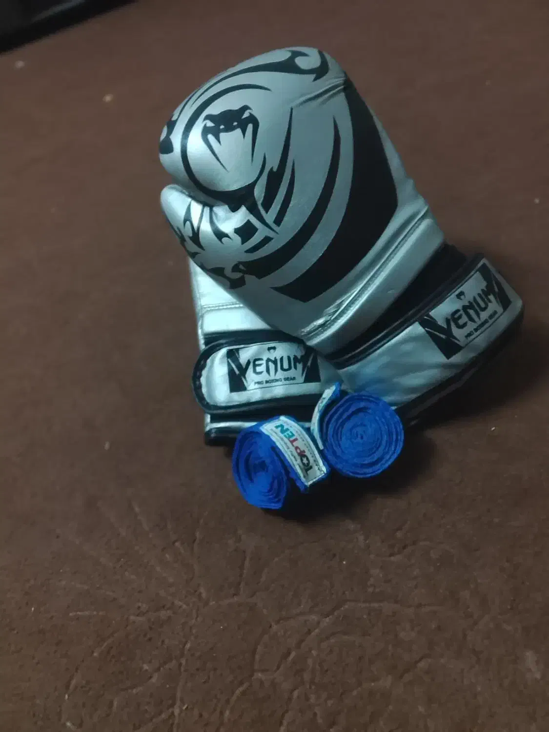 1 جفت دستکش بوکس|تجهیزات ورزشی|قم, انصار‌الحسین|دیوار