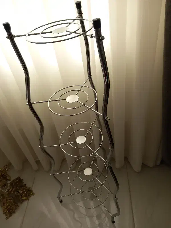 پایه قابلمه نونو|آب‌چکان و نظم‌دهنده ظروف|تربت‌حیدریه, ۴۵ متری|دیوار