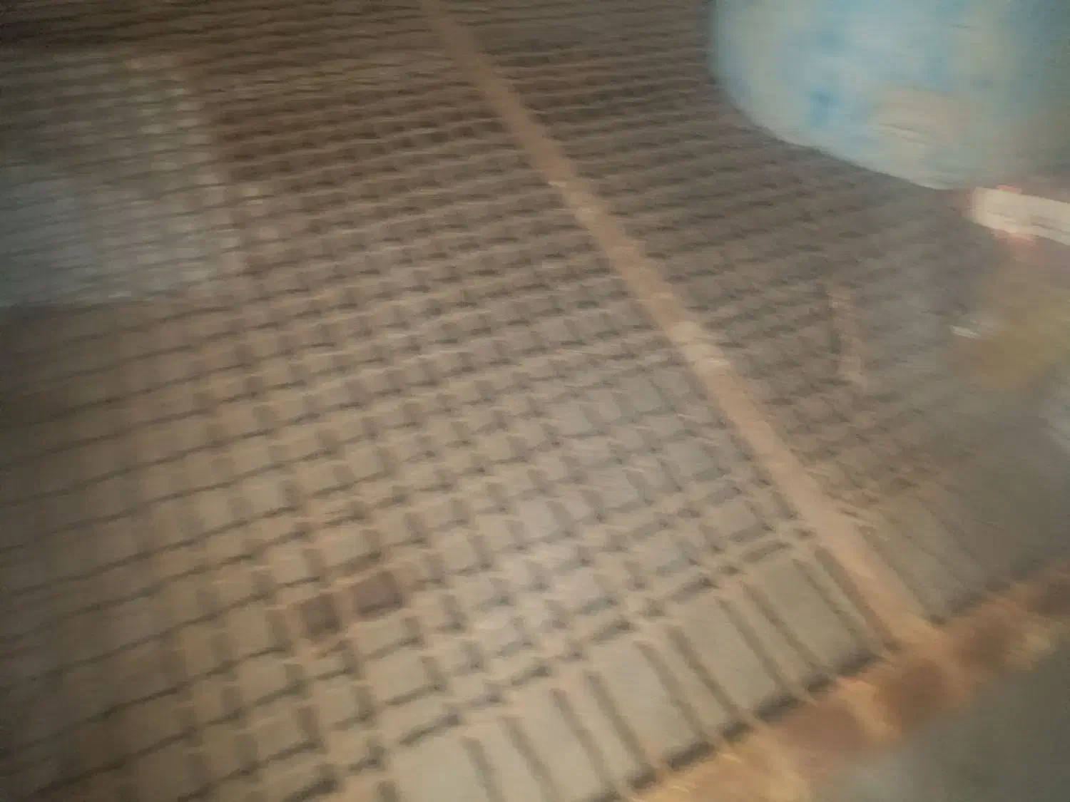 تخت تمیز سالن|تخت و سرویس خواب|لیکک, |دیوار