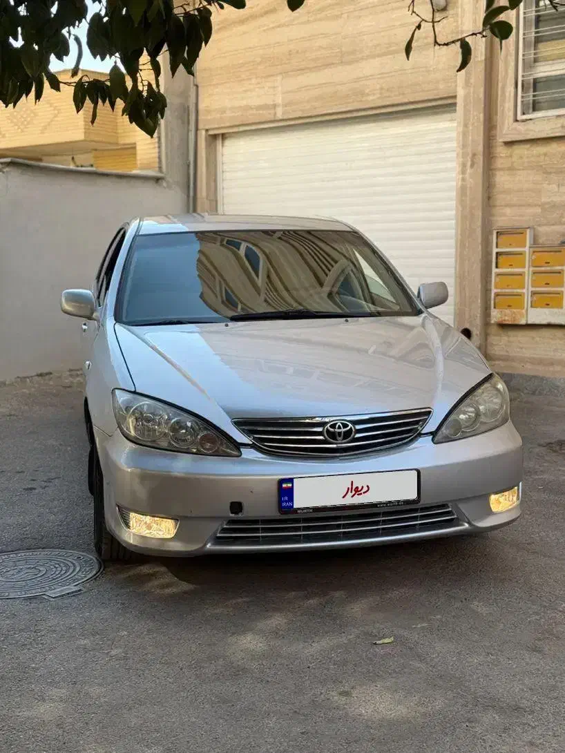 تویوتا کمری گرند ۴ سیلندر اتومات نقدواقساط|خودرو سواری و وانت|شیراز, سفیرشمالی|دیوار