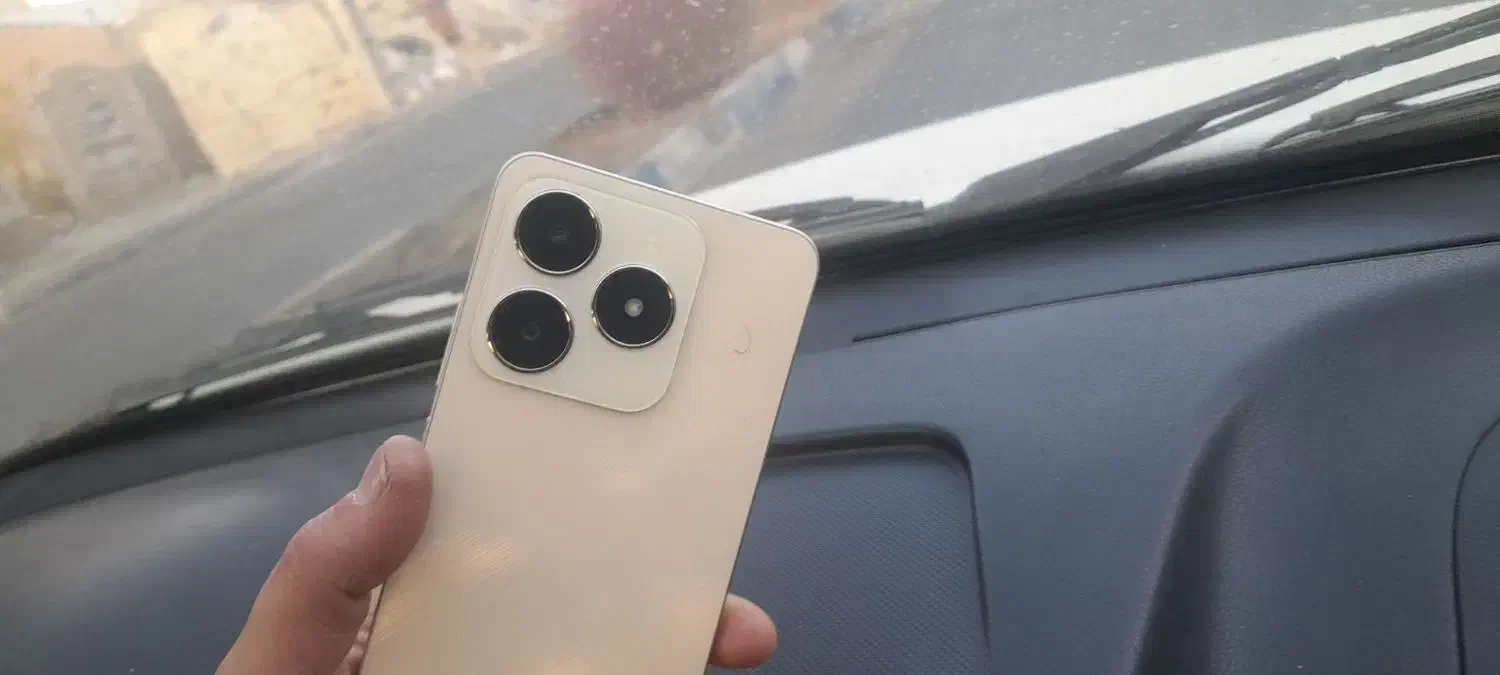 گوشی رلمی مدل c61 فوق العاده تمیز .|موبایل|کرج, بنیاد|دیوار