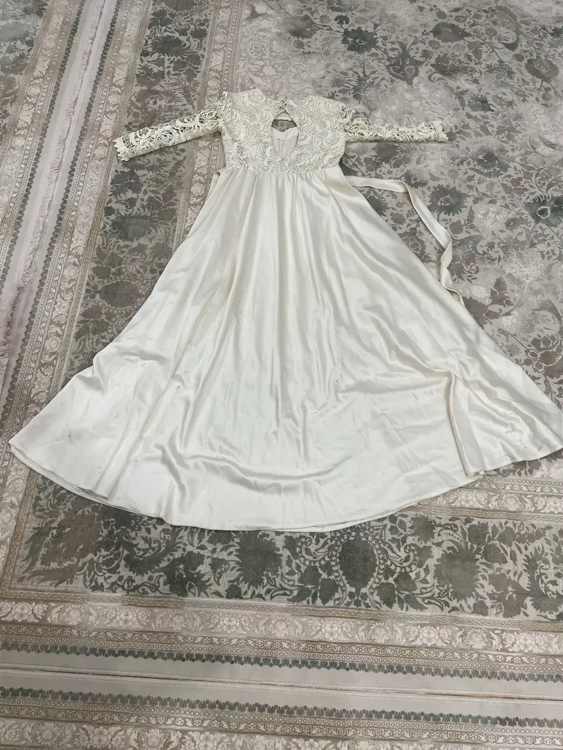 مقداری لباس نو به فروش میرسید|لباس|الیگودرز, |دیوار