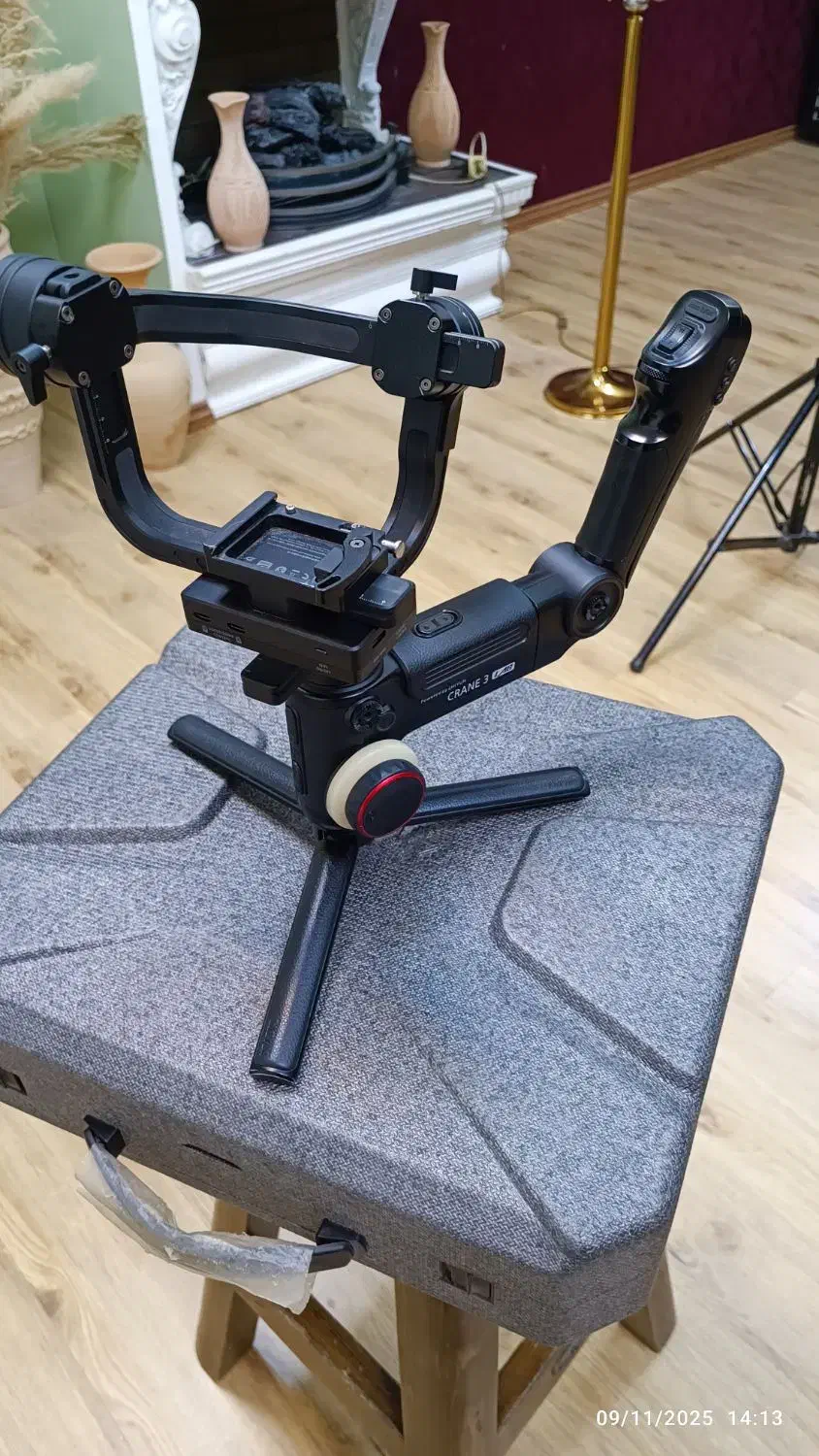 لرزشگیر ژیون کرین ۳ لب|دوربین عکاسی و فیلم‌برداری|تبریز, |دیوار