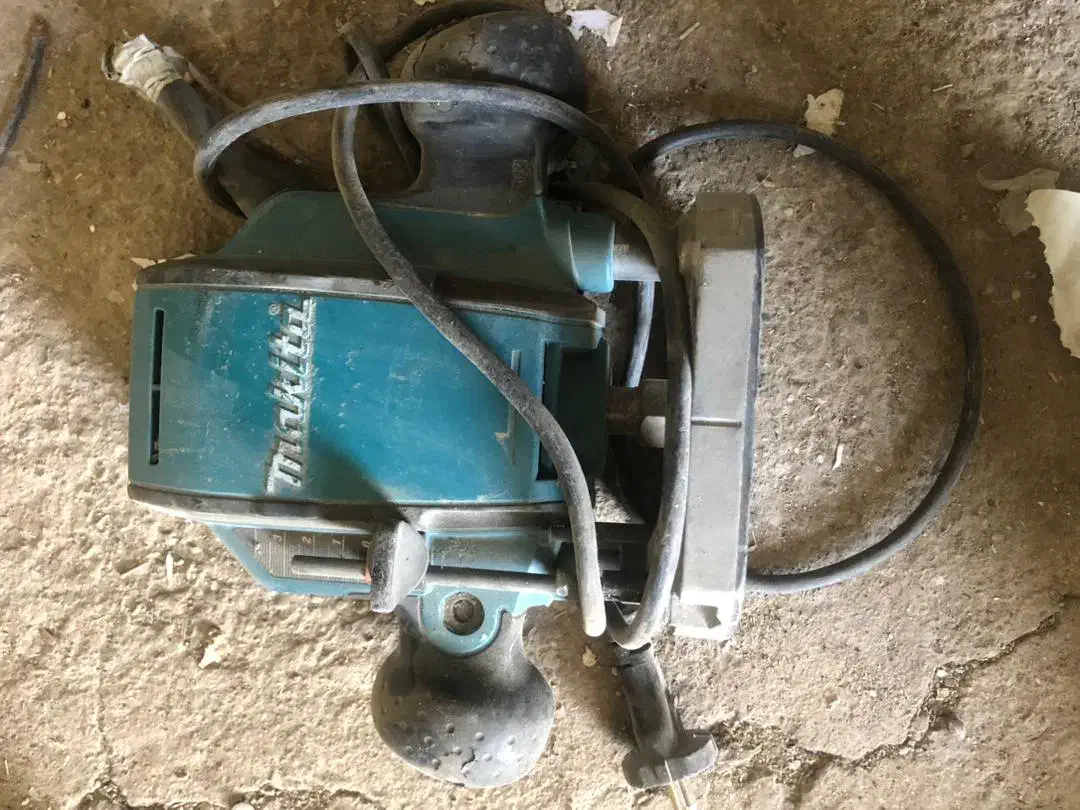 تعدادی ابزار و تجهیزات صنعتی و موتور برق|ابزارآلات|سمنان, |دیوار