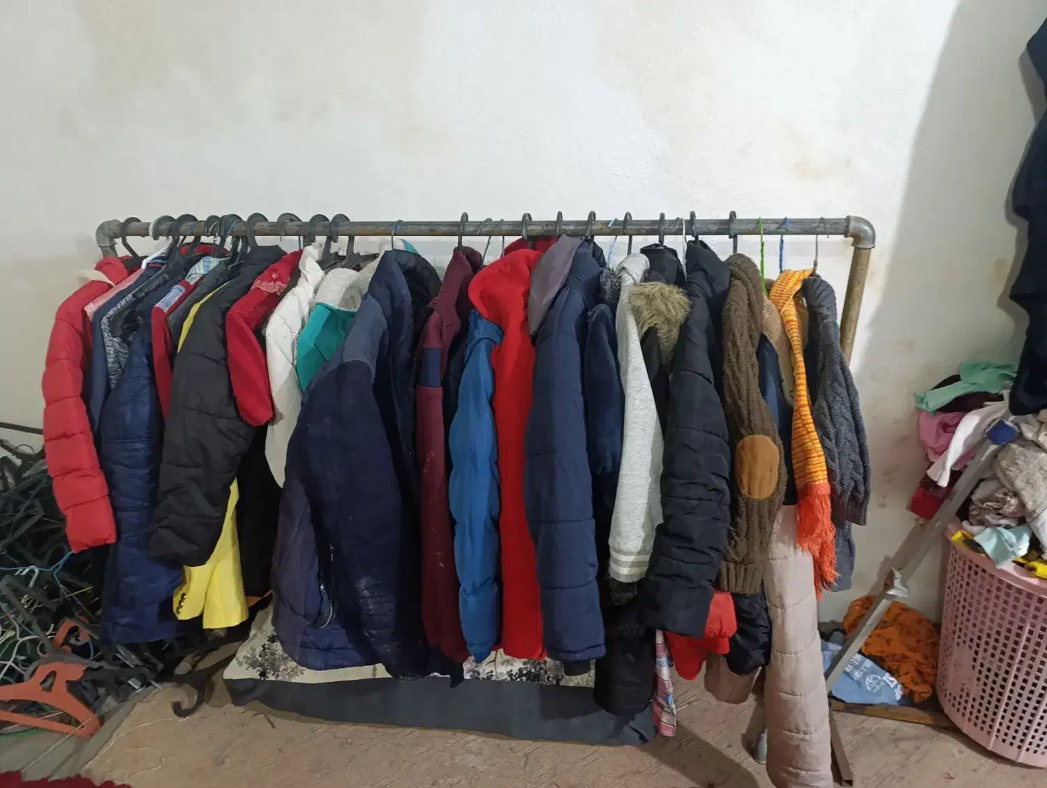 بلیز|لباس|خان ببین, |دیوار