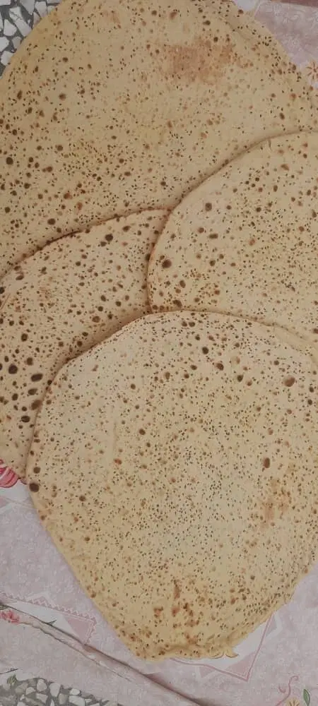 نان|خوردنی و آشامیدنی|اصفهان, دهنو|دیوار