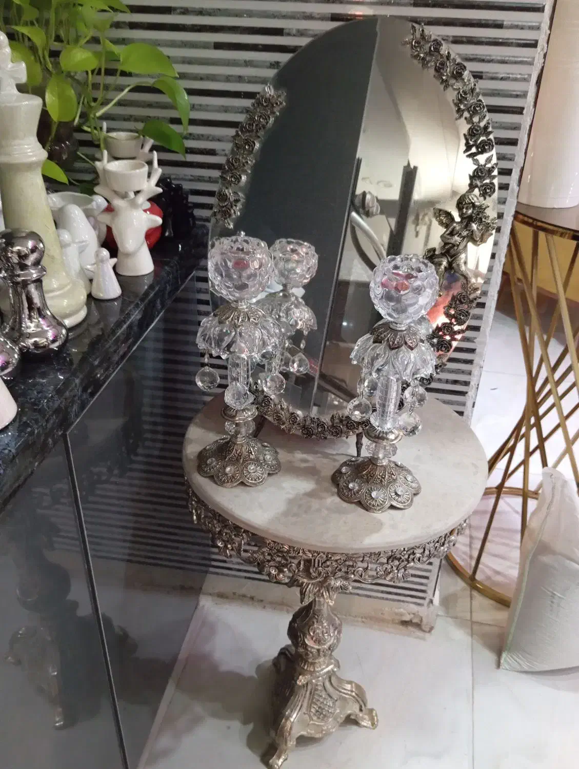 میز و آینه شمعدون قیمتش ۵ و ۸۰۰|آینه|اندیشه, اندیشه فاز ۴|دیوار