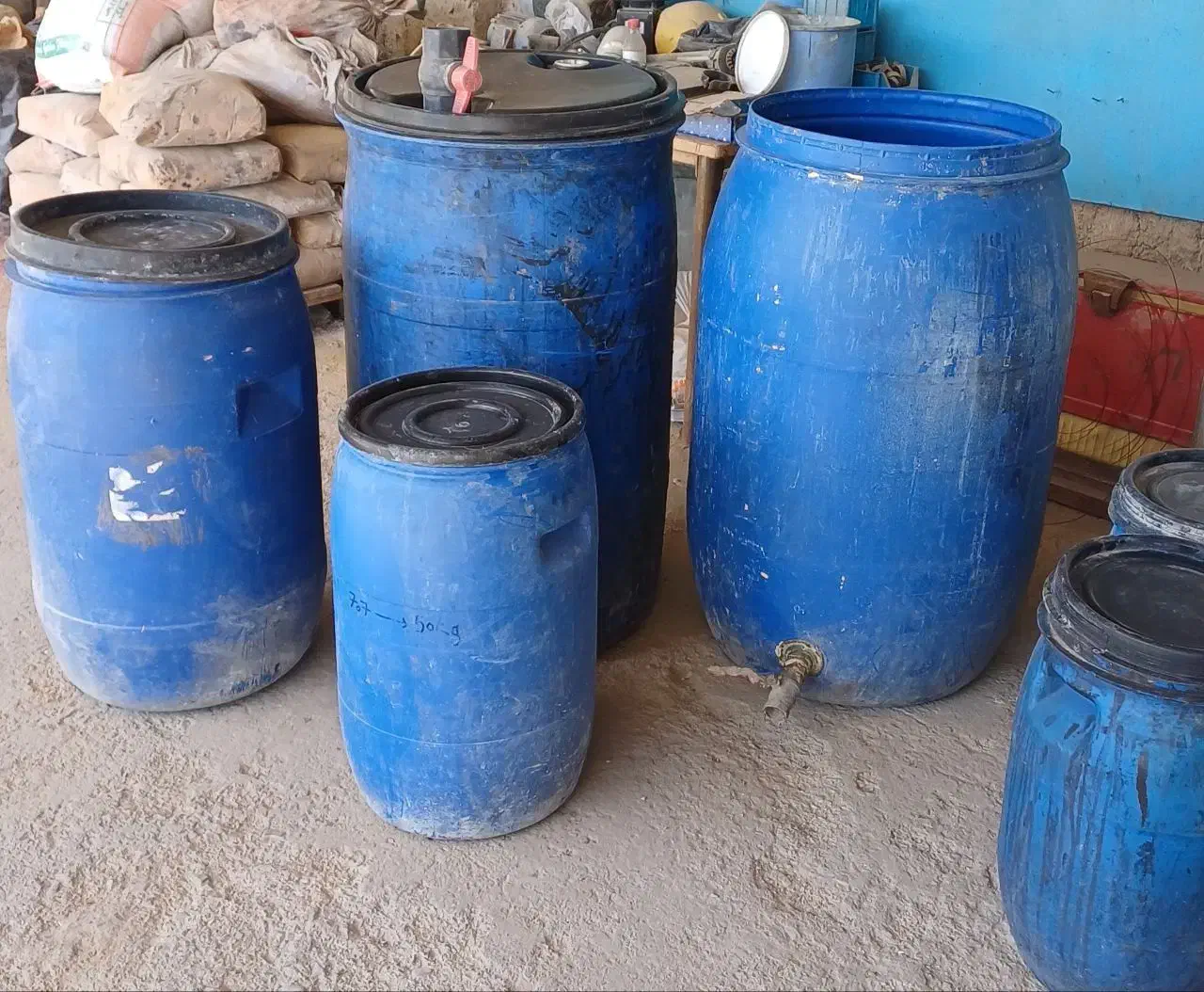 بشکه پلاستیکی|ظروف نگهدارنده، پلاستیکی، یک‌بارمصرف|رباط‌کریم, آدران|دیوار