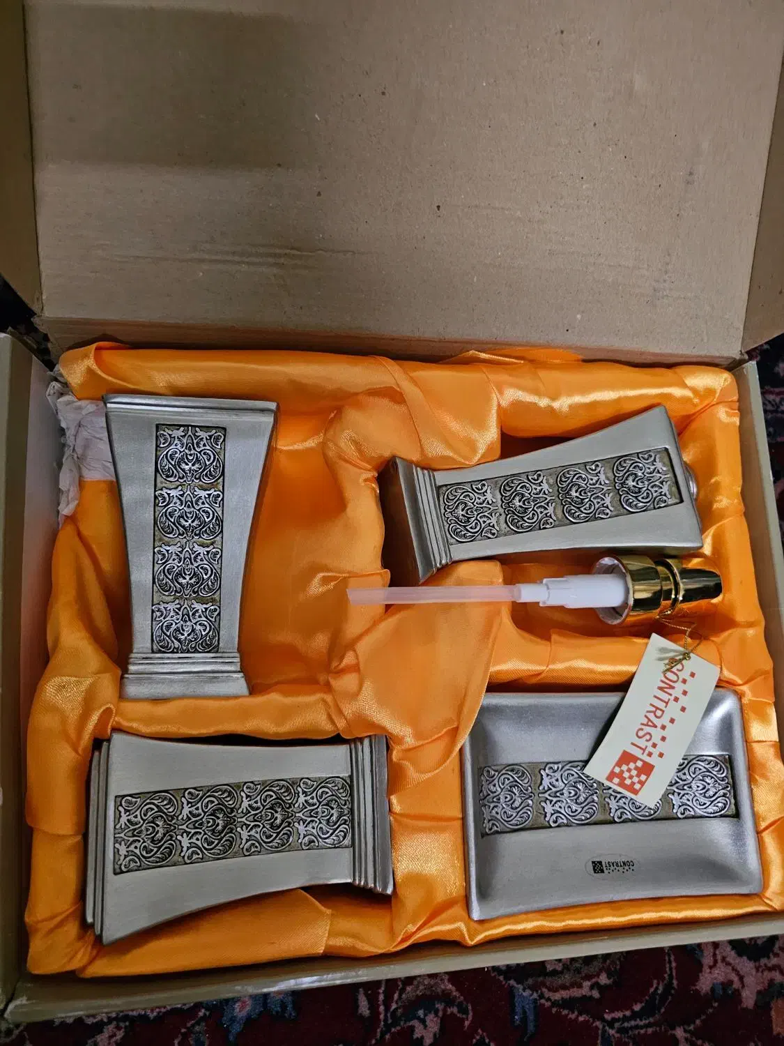 اکسسوری چهار پارچه|لوازم سرویس بهداشتی|اصفهان, جلفا|دیوار