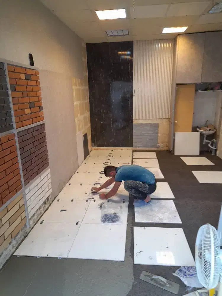 نمای داخلی وبیرونی کاشی وسرامیک وسنگ|خدمات پیشه و مهارت|رشت, حمیدیان|دیوار