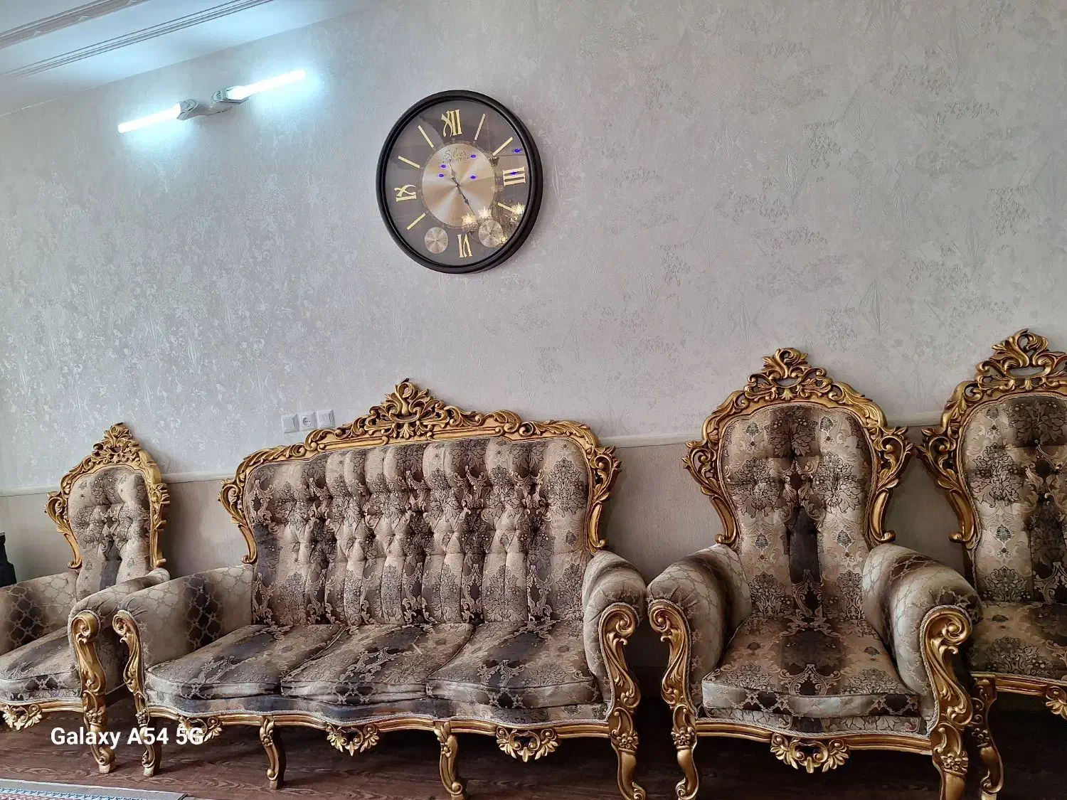 مبلمان ۱۳ نفره سلطنتی|مبلمان خانگی و میز عسلی|لنجان, |دیوار