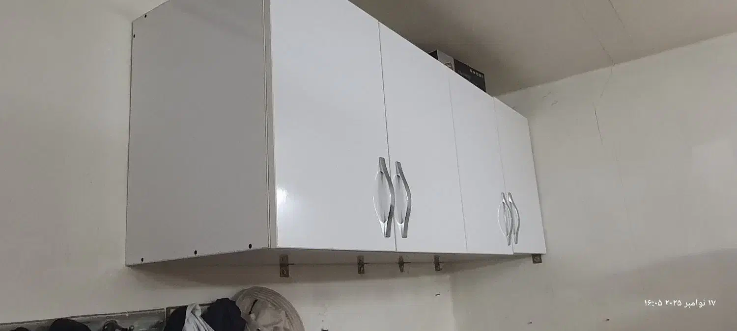 قفسه کابینت دیواری (های گلس)|کتابخانه، شلف، قفسه‌های دیواری|بروجرد, |دیوار