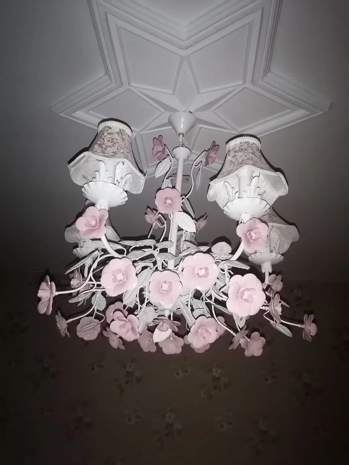 لوستر اتاق خواب ۵شاخه درحدنو|لوستر و چراغ آویز|تهران, تهرانسر مرکزی|دیوار