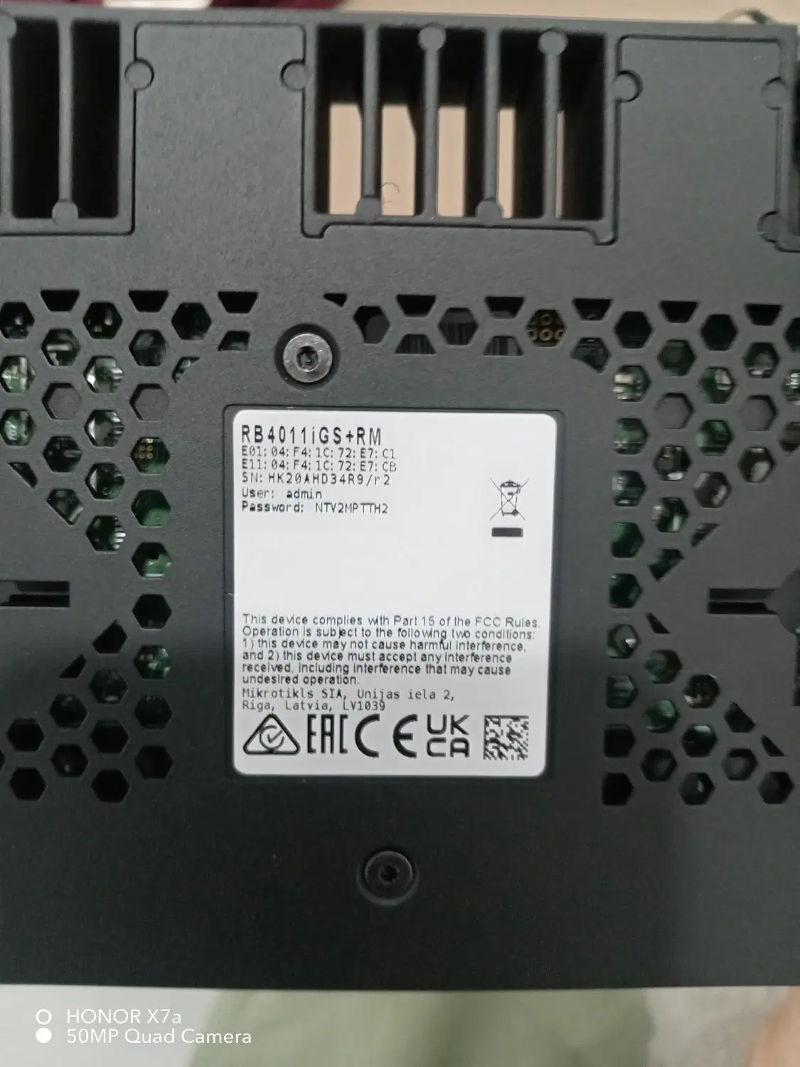 روتر میکروتیک MikroTik RB4011iGS+RMنو و استفاده نش|مودم و تجهیزات شبکه|تهران, امجدیه (خاقانی)|دیوار