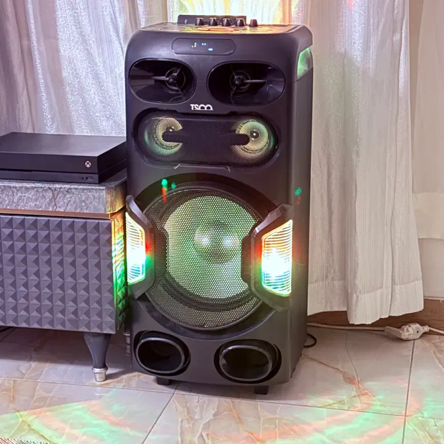 اسپیکر چمدانی تسکو|پخش‌کننده همراه|اندیشه, اندیشه فاز ۴|دیوار