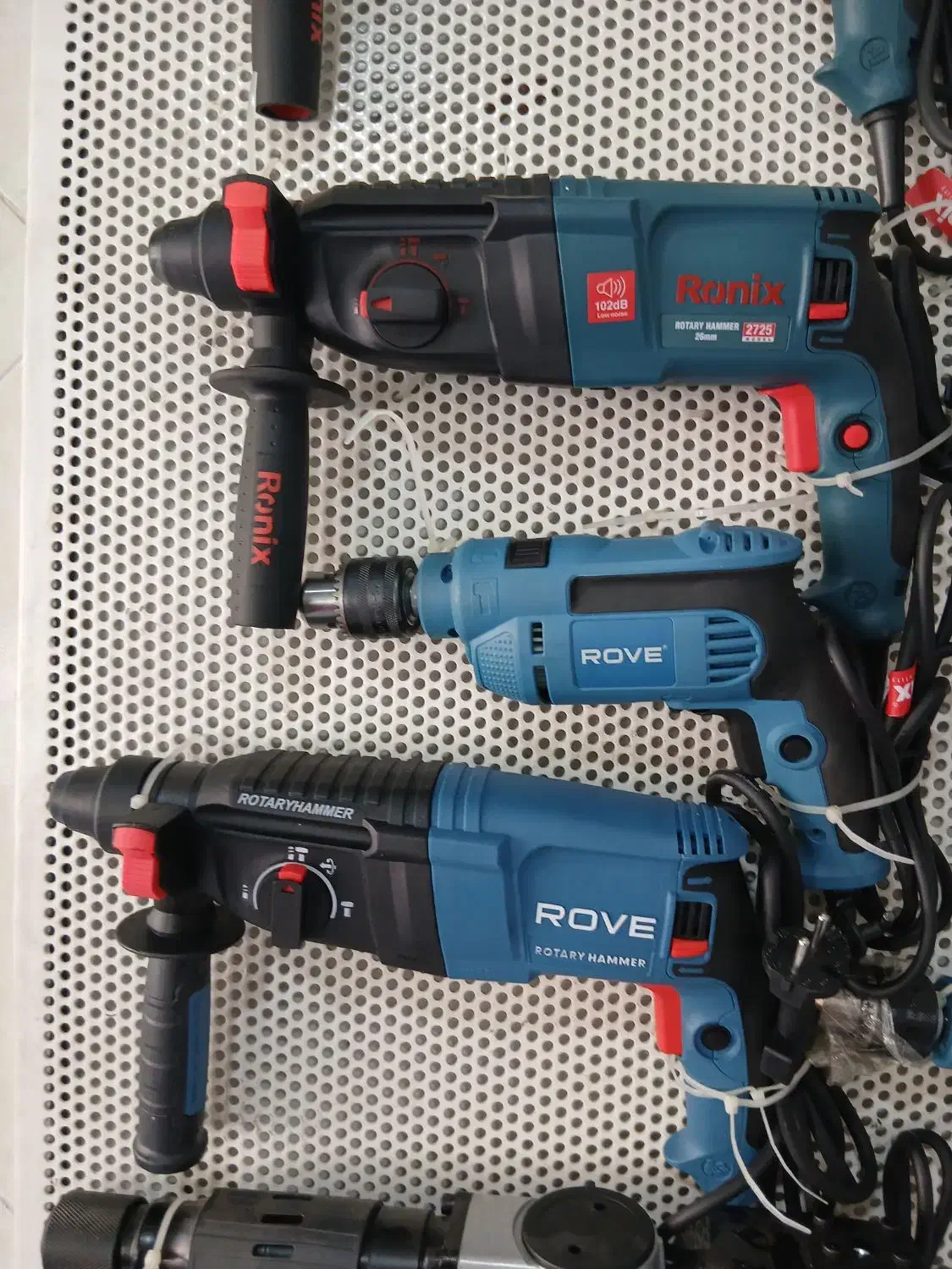 .دریل هیلتی. سه کاره.سه کیلویی چهارشیار سیم پیچ مس|ماشین‌آلات صنعتی|قم, نیروگاه|دیوار