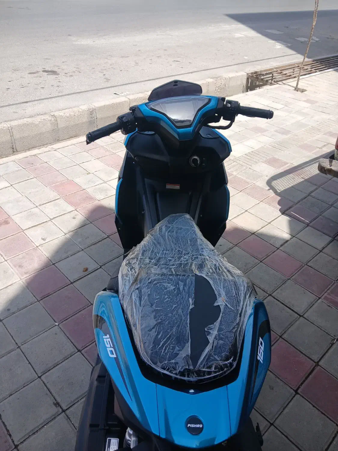 آیروکس ۱۴۰۴ خشک شرایط|موتورسیکلت|همدان, |دیوار