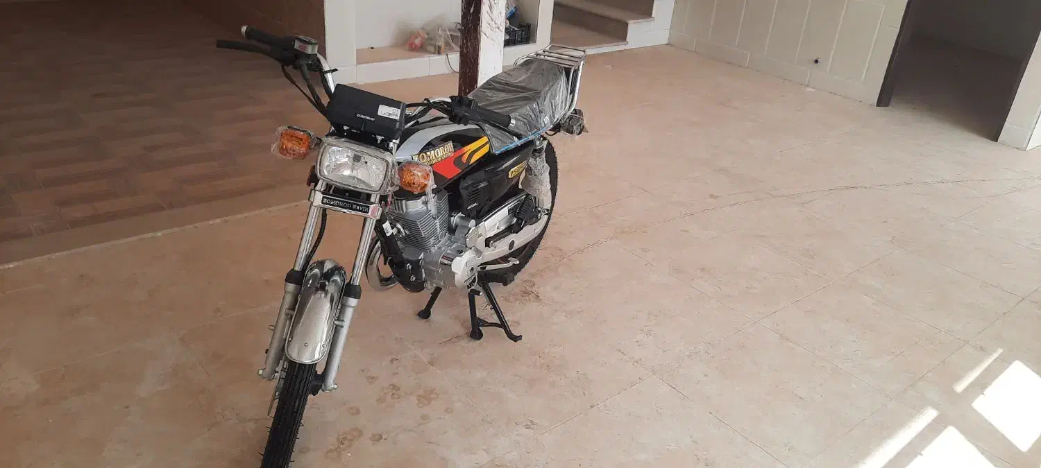 موتور زمرد کویر و بنلی|موتورسیکلت|آران و بیدگل, |دیوار