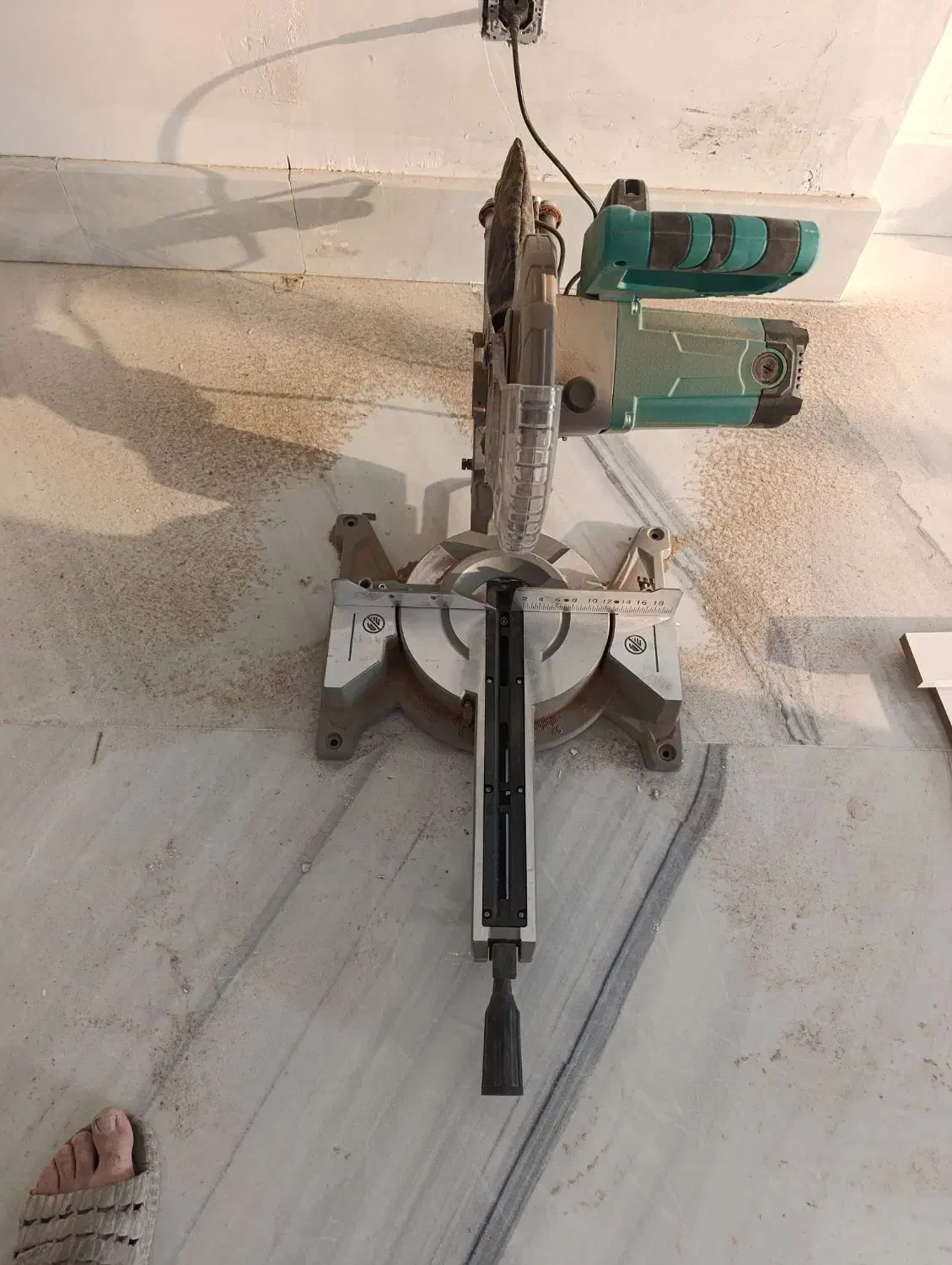 فارسی بر|ابزارآلات|مشهد, ایثار|دیوار