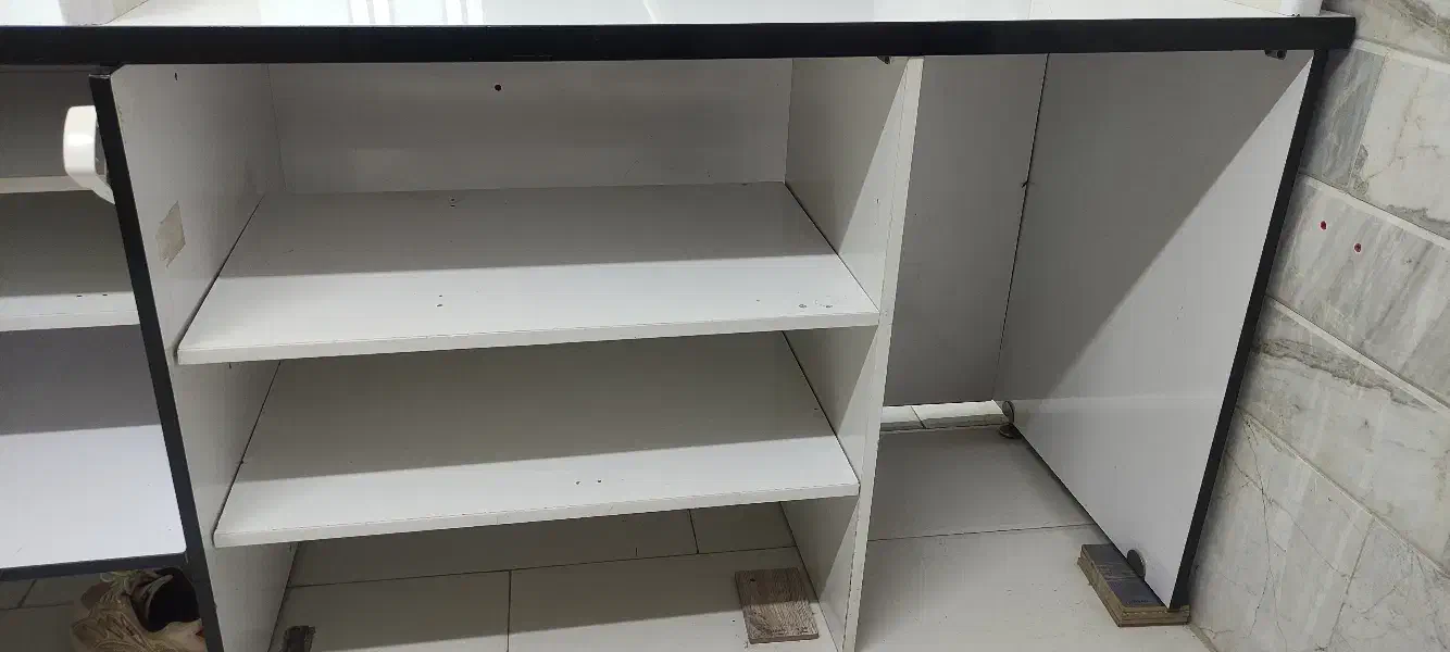 میز پیشخوان میز کانتر|فروشگاه و مغازه|قم, باجک سه|دیوار