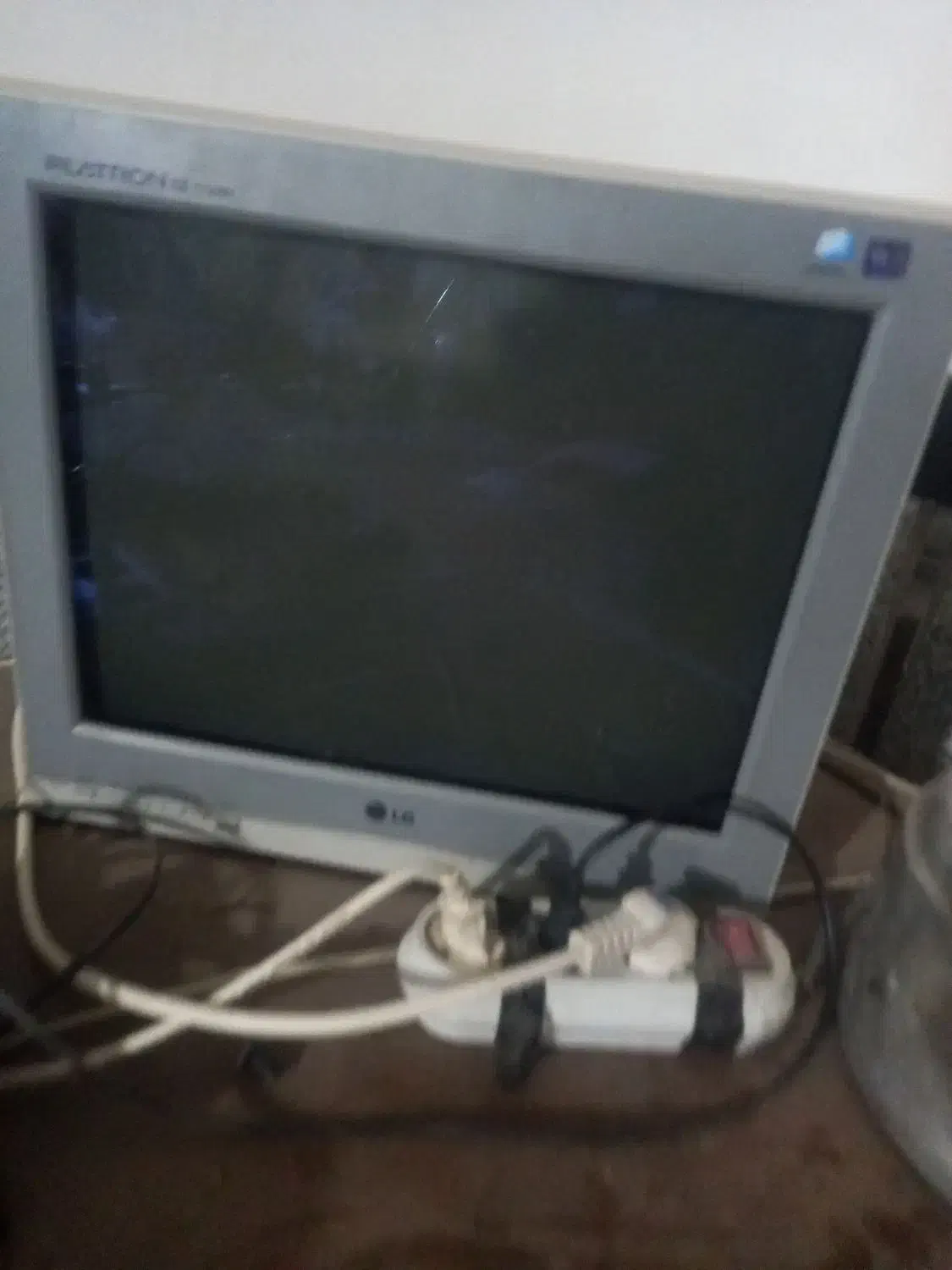 مانیتور نیاز به تعمیر داره|قطعات و لوازم جانبی رایانه|خرم‌آباد, |دیوار