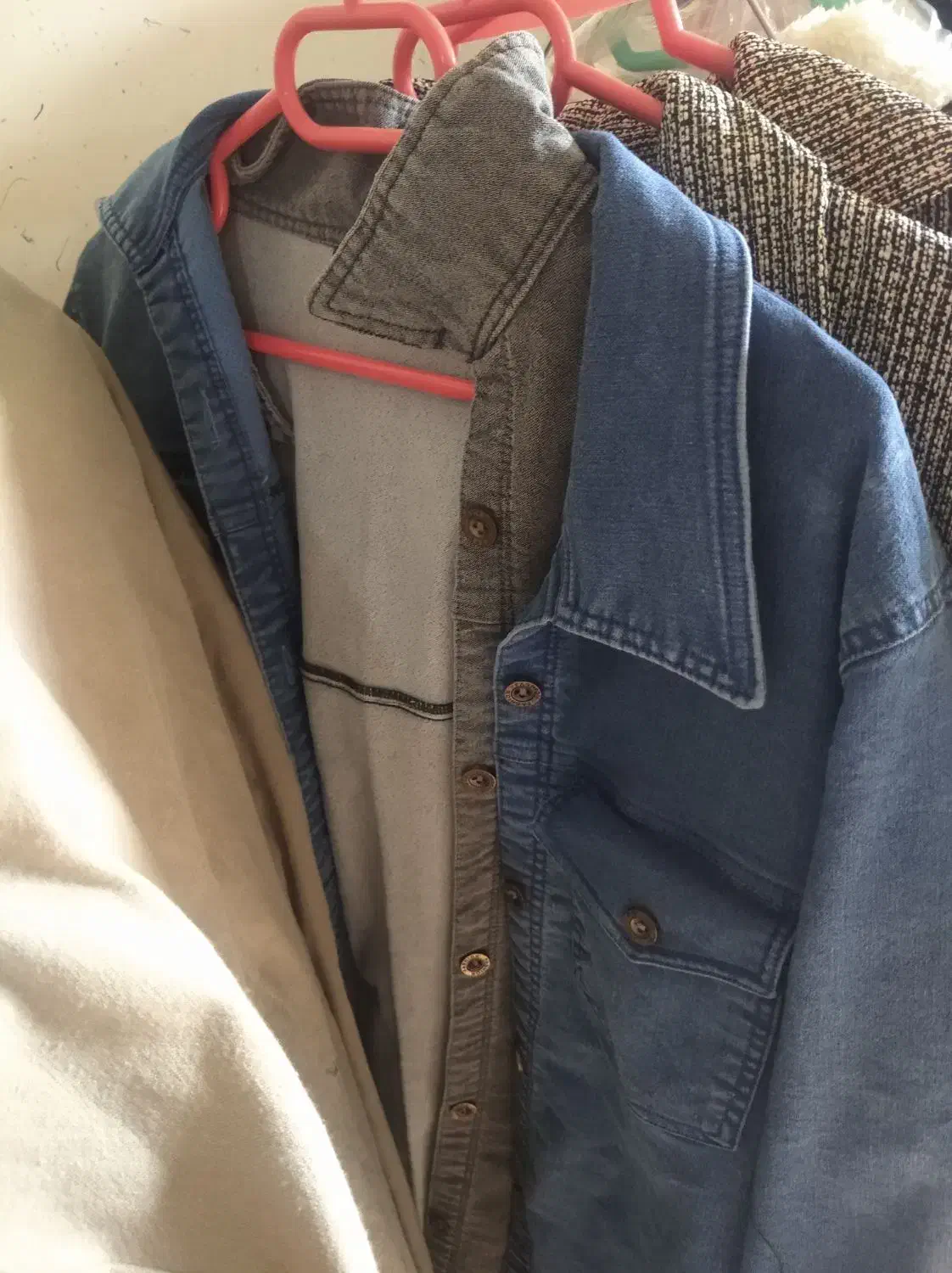 مانتو لی سنگشور|لباس|ابریشم, |دیوار