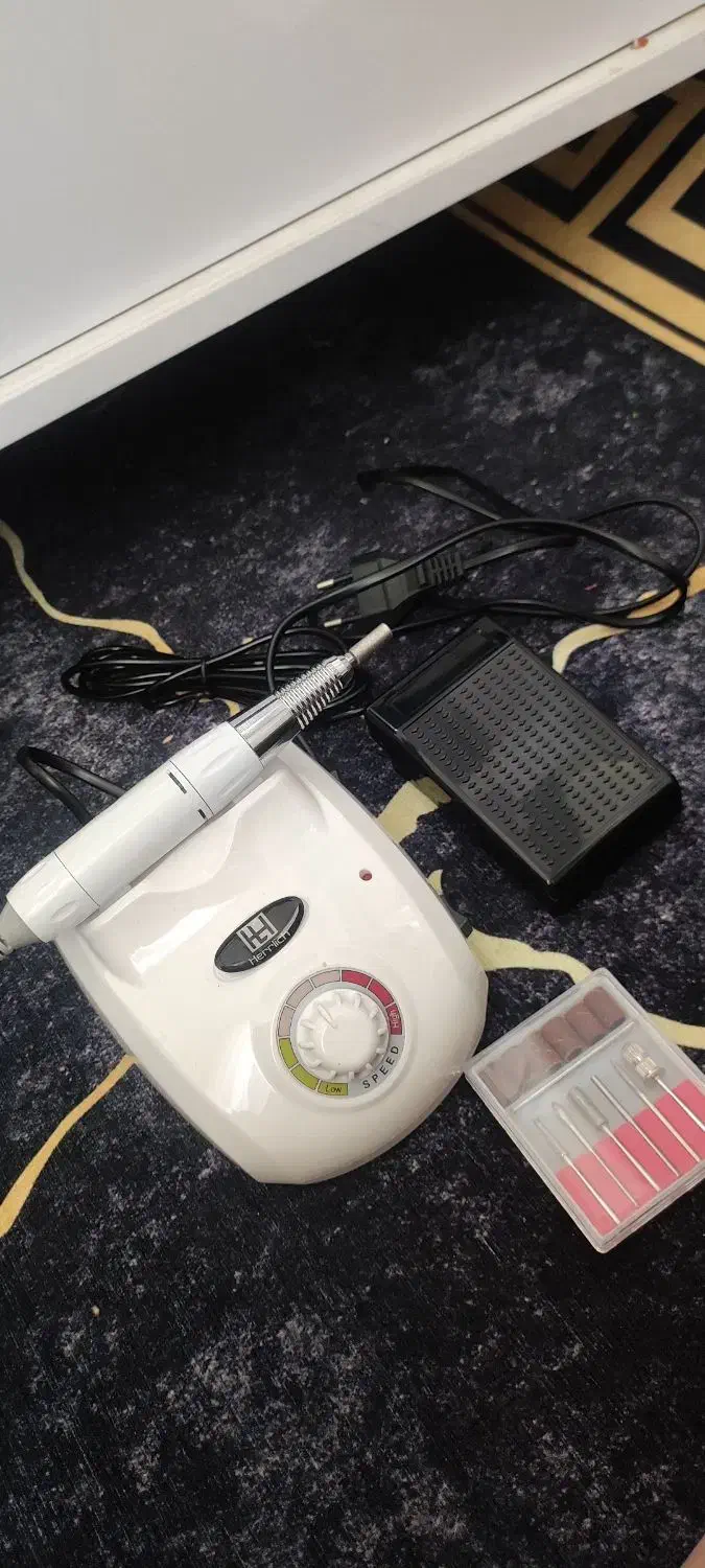 سوهان برقی و دستگاه یووی|آرایشی، بهداشتی، درمانی|کرج, فاز ۴ مهرشهر|دیوار