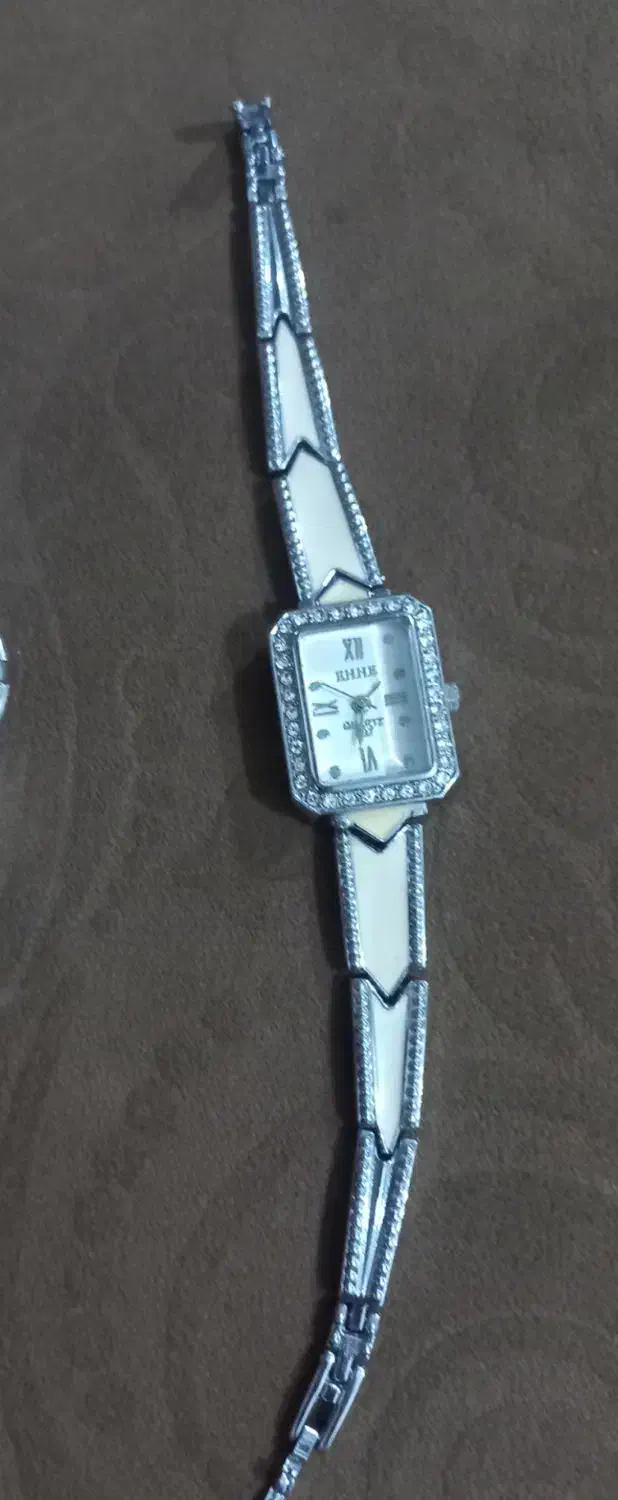 ساعت مچی ها نو|ساعت|بروجرد, |دیوار