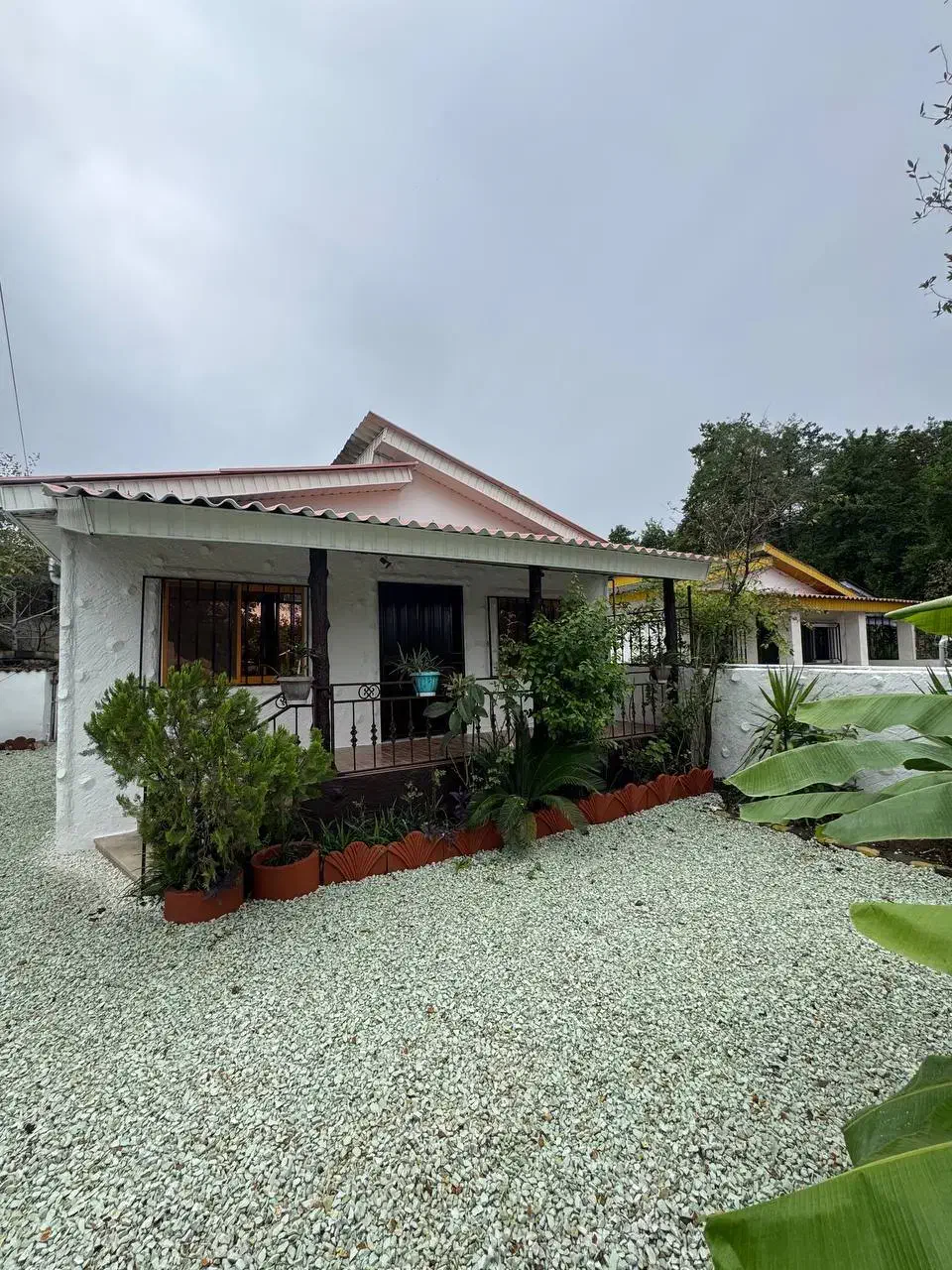 ویلا باغ جنگلی پلاک یک 210 متری شهرکی سندتکبرگ|فروش خانه و ویلا|لشت نشا, |دیوار