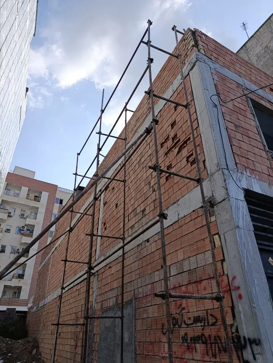 نصب داربست و ایزوگام گلوی|خدمات پیشه و مهارت|گرگان, |دیوار