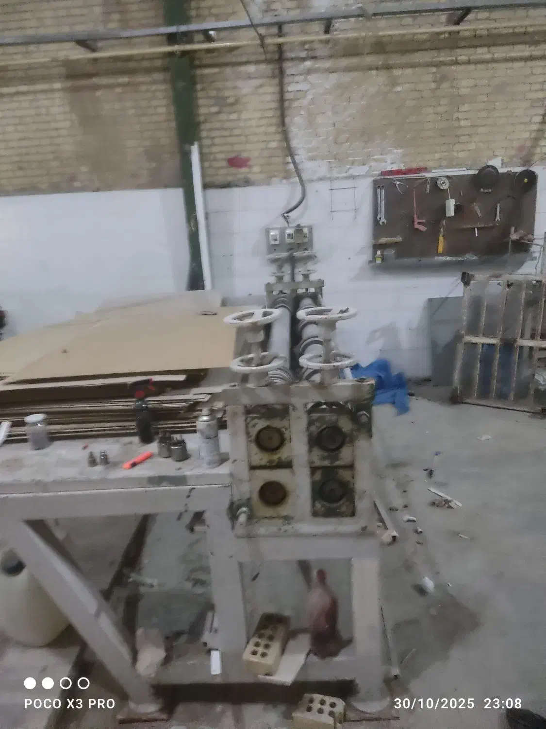 خط کامل کارتن سازی درحال کار|ماشینآلات صنعتی|تفت, |دیوار