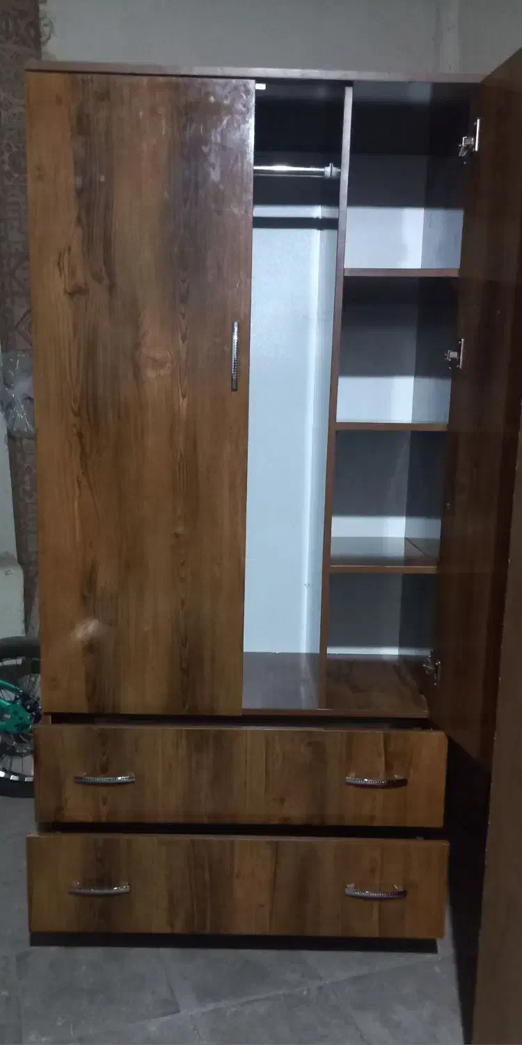 کمد لباسی سالم جادار طبقه بندی|جاکفشی، کمد، دراور|کرمان, |دیوار