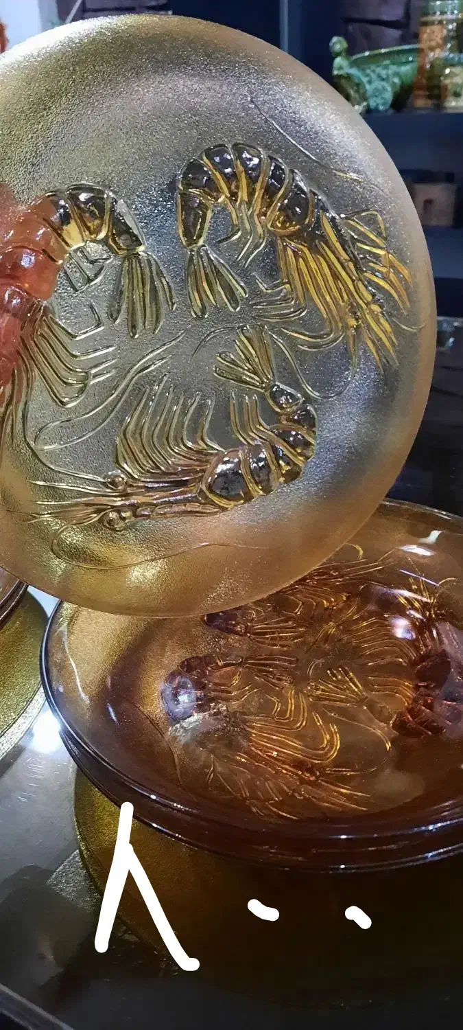 تعدادی وسایل نوستالژی و قددیمی و مجموعه ای|کلکسیون اشیاء عتیقه|آستارا, |دیوار