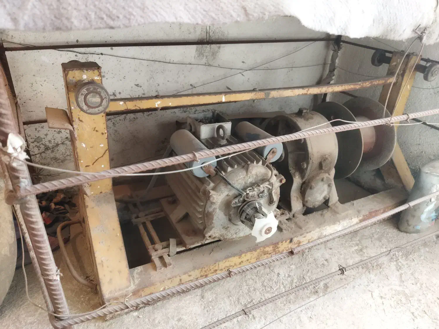 بالابر ساختمانی|مصالح و تجهیزات ساختمان|اسلام‌شهر, شهرک قائمیه|دیوار