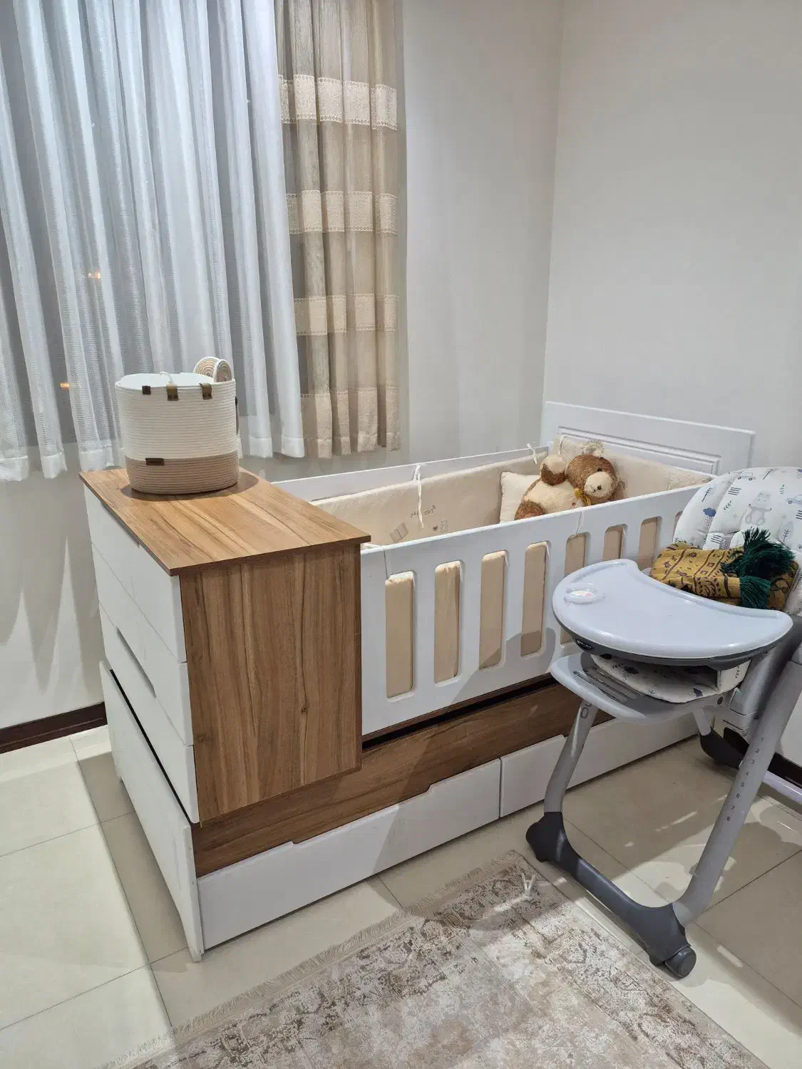 تخت و گهواره|تخت و صندلی بچه|کرج, فاز ۴ مهرشهر|دیوار