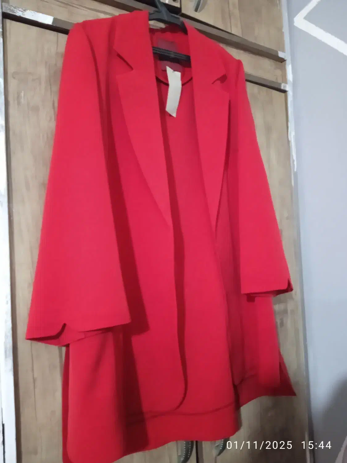 کت قرمز نو نو|لباس|مشهد, یوسفیه (شهرک غرب)|دیوار