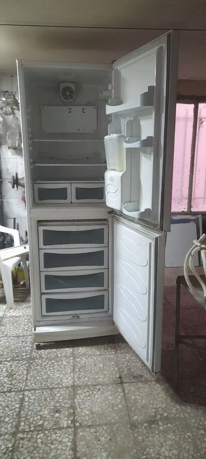 یخچال فریزر گلسان|یخچال و فریزر|شاهین‌شهر, شهرک گلدیس|دیوار