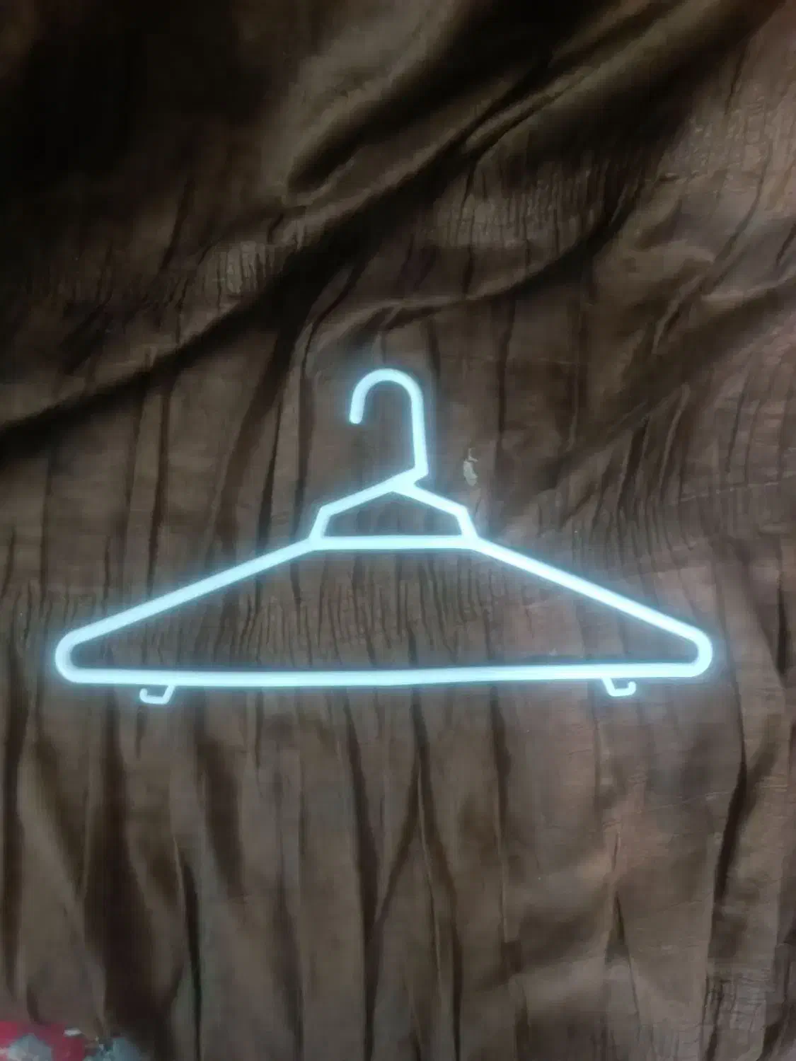 دومدل چوب لباسی جنس محکم وخوب|بندرخت و رخت‌آویز|مشهد, خواجه ربیع|دیوار