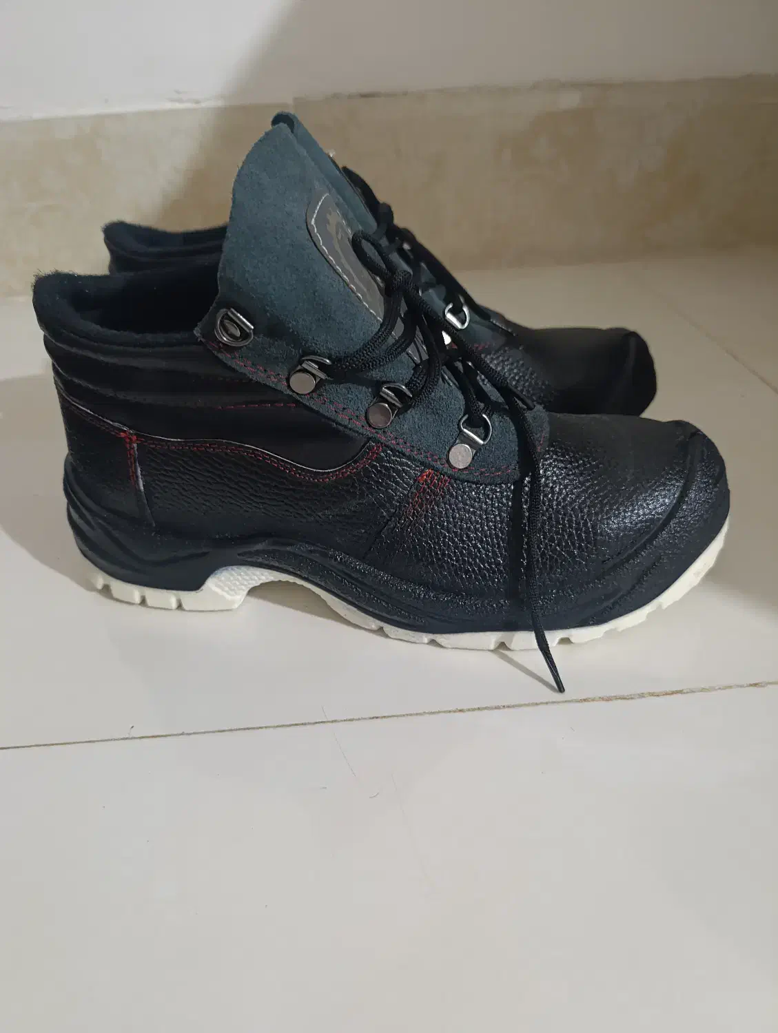 کفش کار|کیف، کفش، کمربند|نیشابور, شهرک فیروزه|دیوار