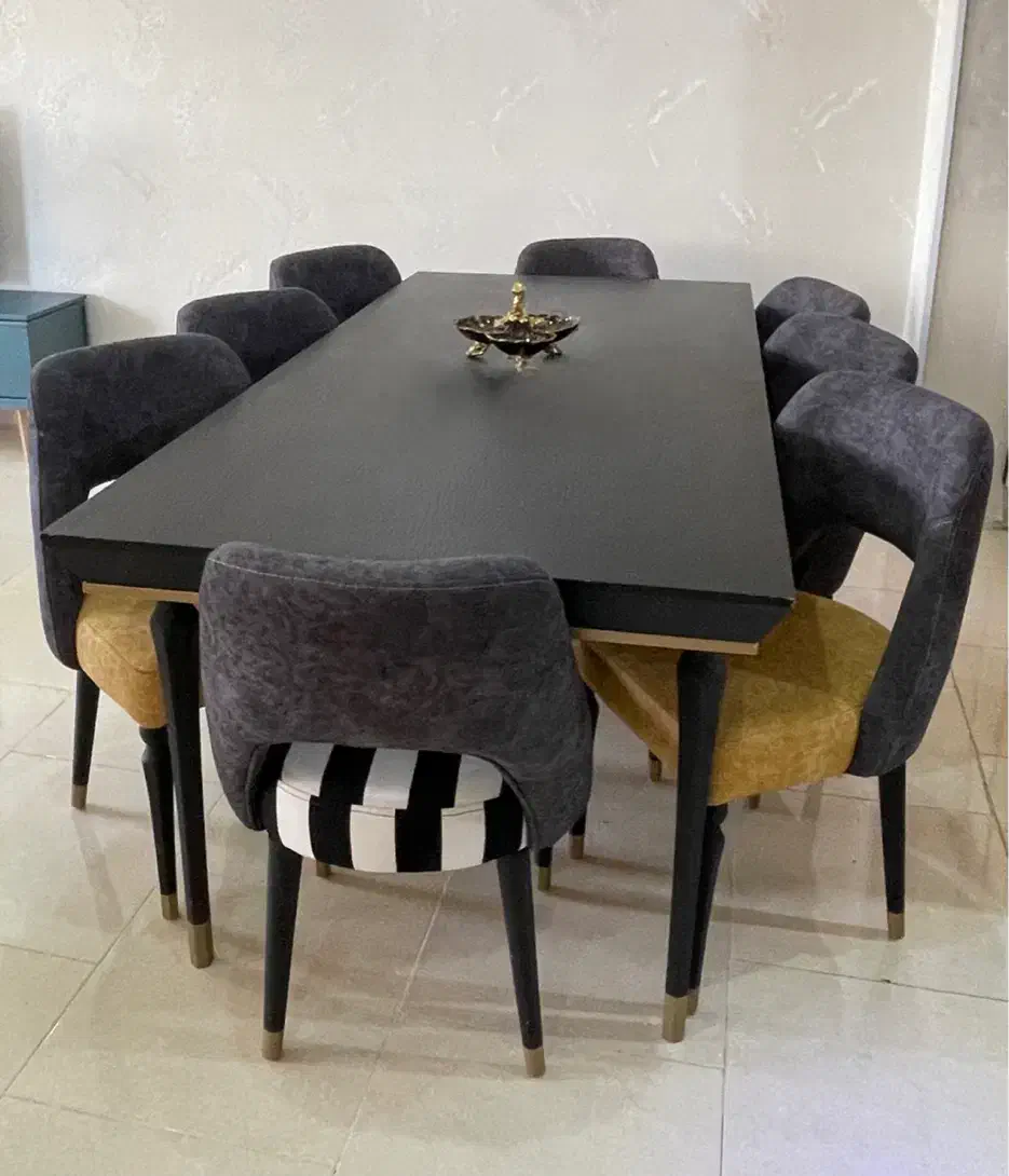 میز ناهارخوری 8نفره چوب راش مشکی در حد نو|میز و صندلی غذاخوری|قزوین, |دیوار