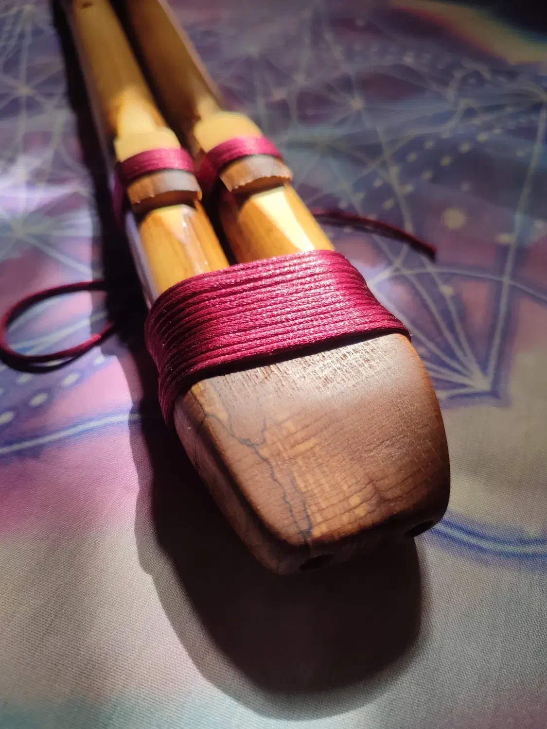 فلوت سرخپوستی|سازهای بادی|تهران, فلسطین (میدان انقلاب)|دیوار