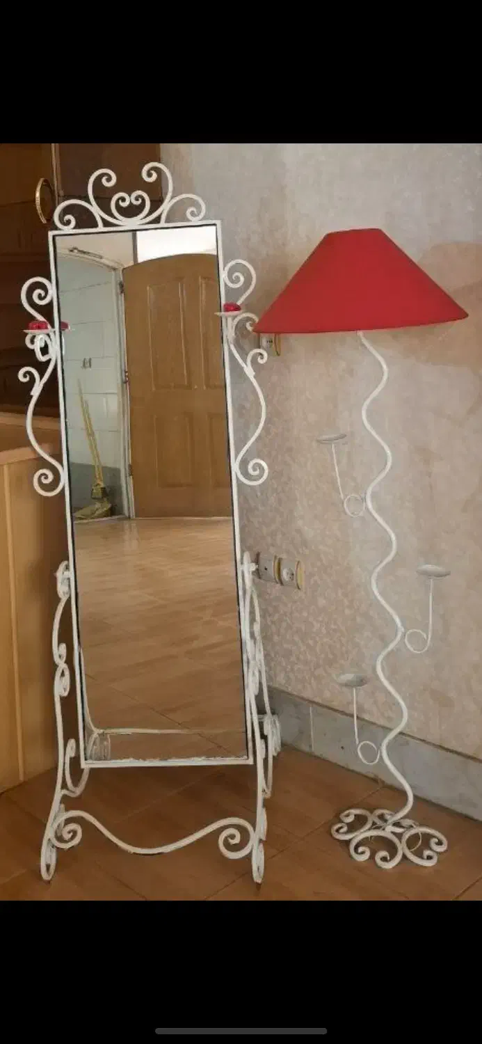 آئینه و آباژور|چراغ خواب و آباژور|اصفهان, خواجو|دیوار