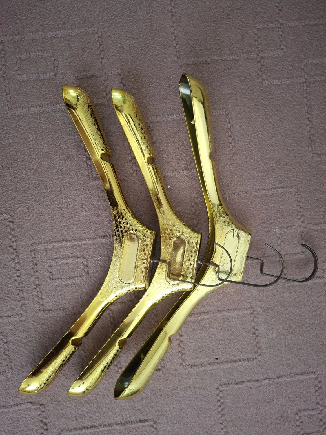 چوبکار|بندرخت و رخت‌آویز|گرمه, |دیوار