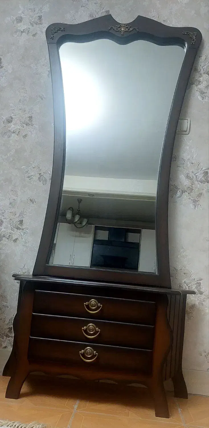 آینه کنسول|بوفه، ویترین، کنسول|قدس, شهر‌قدس|دیوار