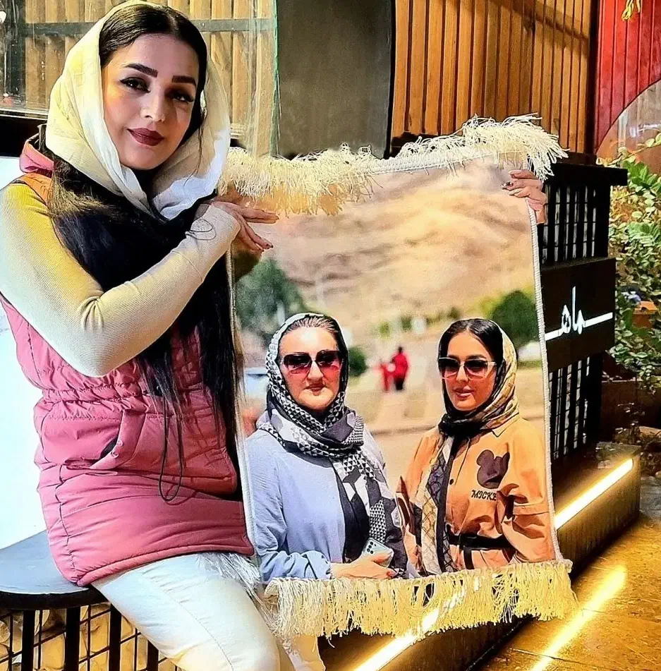 تیشرت چاپ تابلو در ابعاد مختلف رو فرش|لباس|لردگان, |دیوار