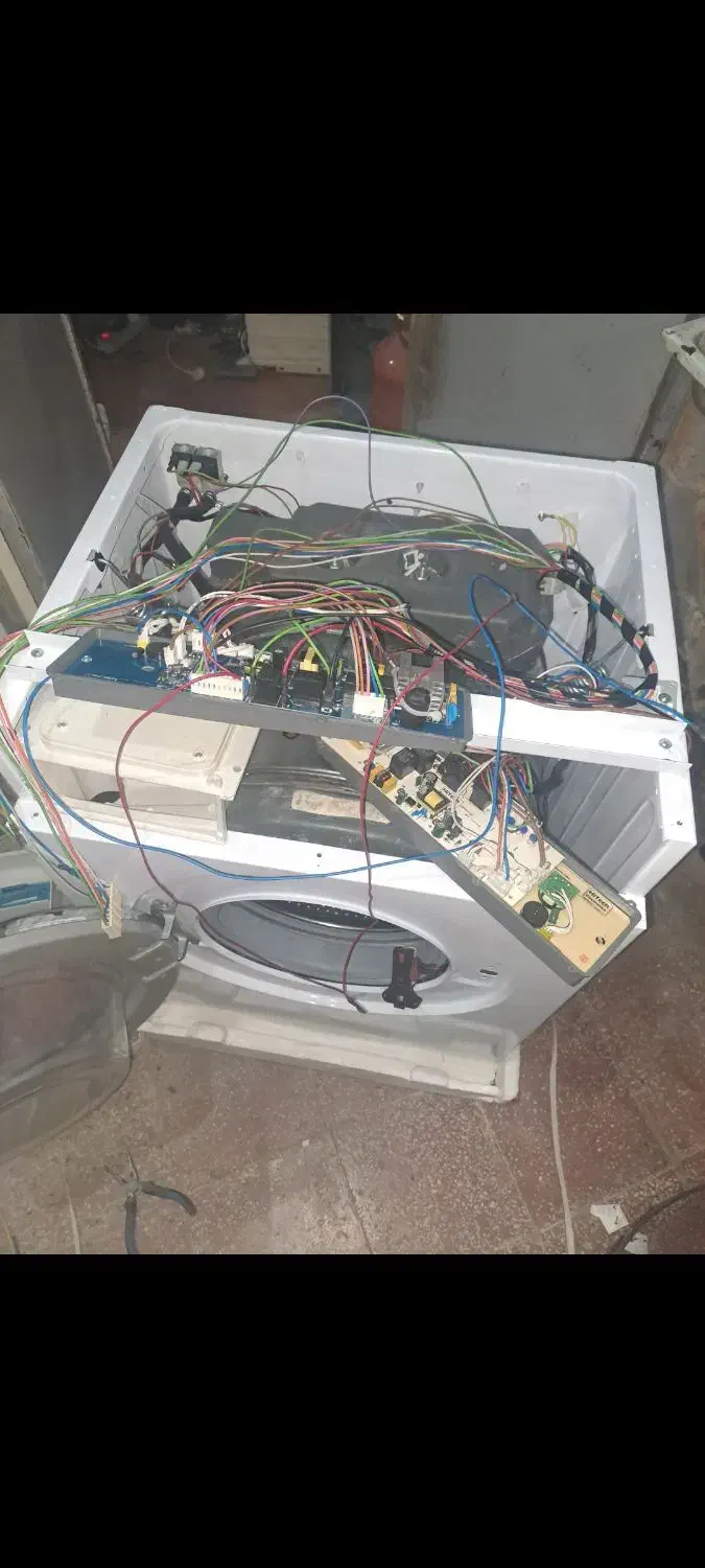 تعمیر یخچال. لباسشویی. آبگرمکن بخاری و پکیج.کولر|خدمات پیشه و مهارت|صحنه, |دیوار